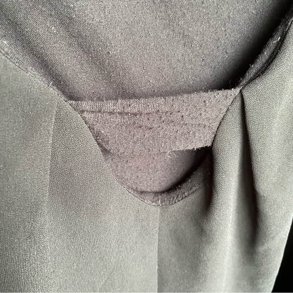 Guess size medium black tank top - Picture 4 of 5